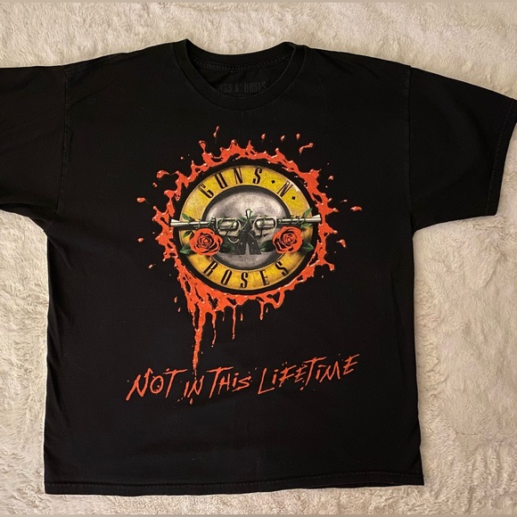 Other - 2017 Guns N Roses Tour T-Shirt